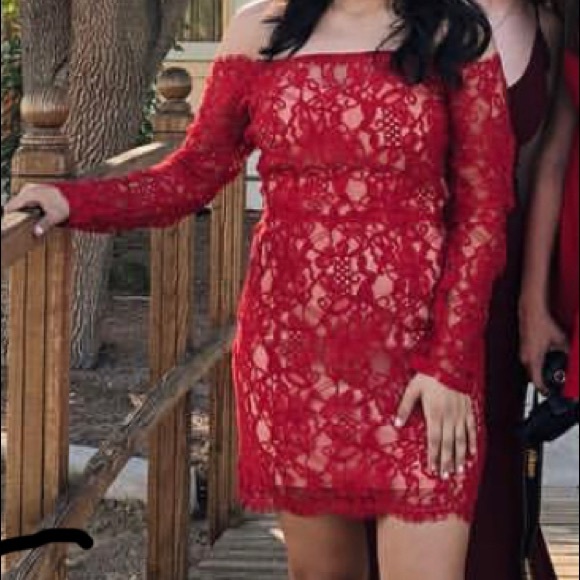 Red Lace Bodycon Dress - Picture 3 of 3